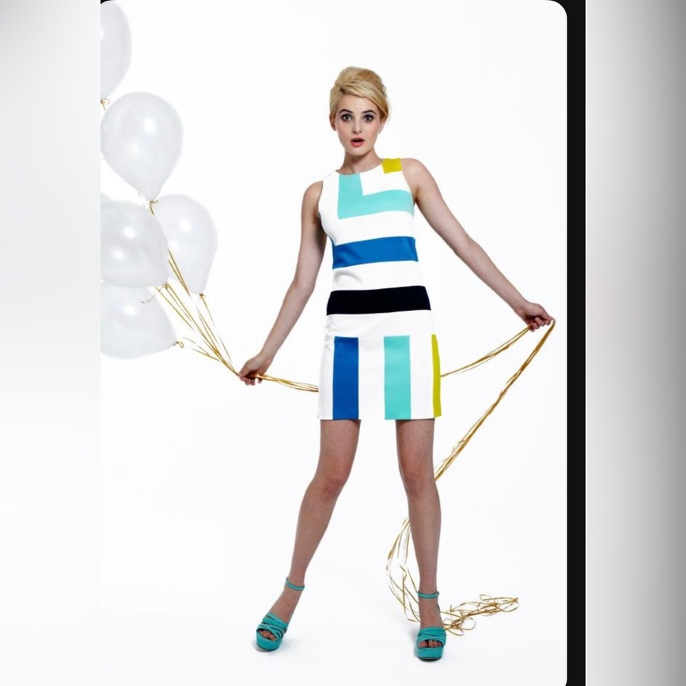 Francis by Christian Francis Roth dress (shows off figure! Beautiful)